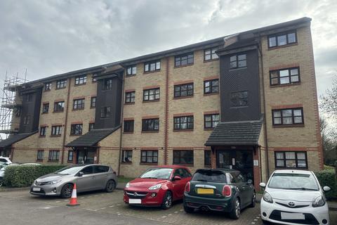 2 bedroom flat to rent, Swallow Drive, London NW10