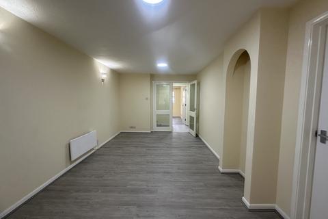 2 bedroom flat to rent, Swallow Drive, London NW10