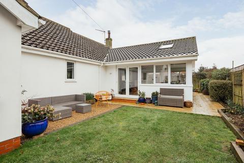 undefined, Modern Three Bedroom Detached Bungalow in Hingham