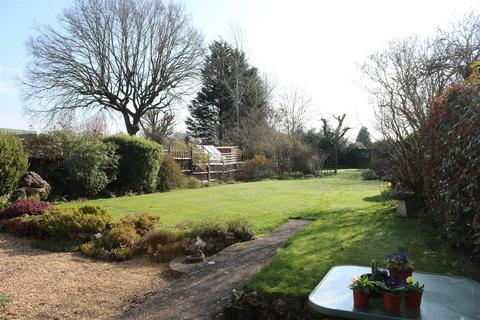 3 bedroom chalet for sale, NUTCROFT GROVE, FETCHAM, KT22
