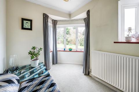 3 bedroom chalet for sale, NUTCROFT GROVE, FETCHAM, KT22