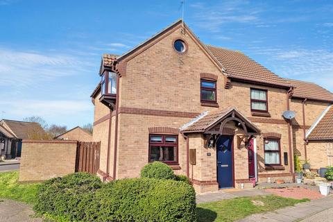 2 bedroom end of terrace house for sale, Beverley Drive, Frinton-on-sea CO13