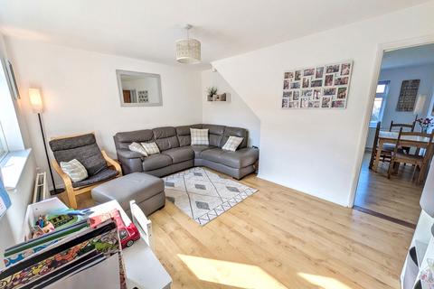 2 bedroom end of terrace house for sale, Beverley Drive, Frinton-on-sea CO13