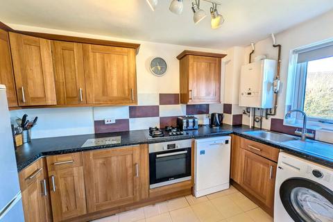 2 bedroom end of terrace house for sale, Beverley Drive, Frinton-on-sea CO13