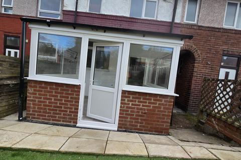 undefined, Doe Royd Crescent, Sheffield S5