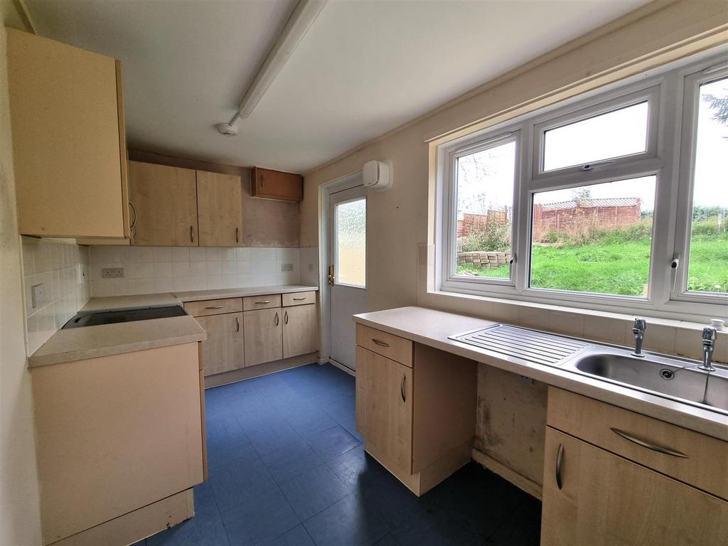 15 Abdon - Kitchen.jpg