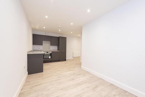 1 bedroom ground floor flat for sale, Farnham Road, Farnham GU10