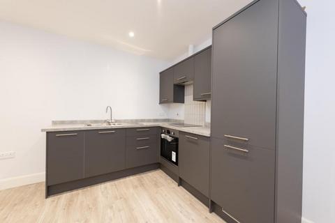 1 bedroom ground floor flat for sale, Farnham Road, Farnham GU10