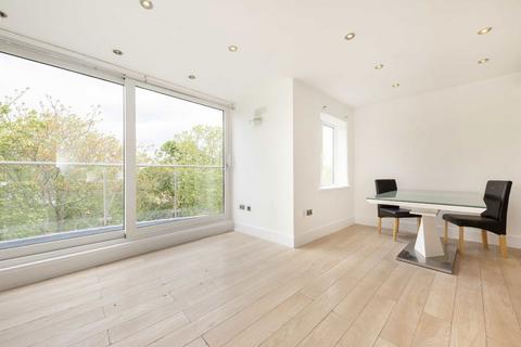2 bedroom flat to rent, Bridport Terrace, London SW8