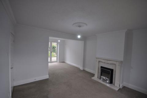 3 bedroom semi-detached house to rent, Shenstone Avenue, Norton, Stourbridge