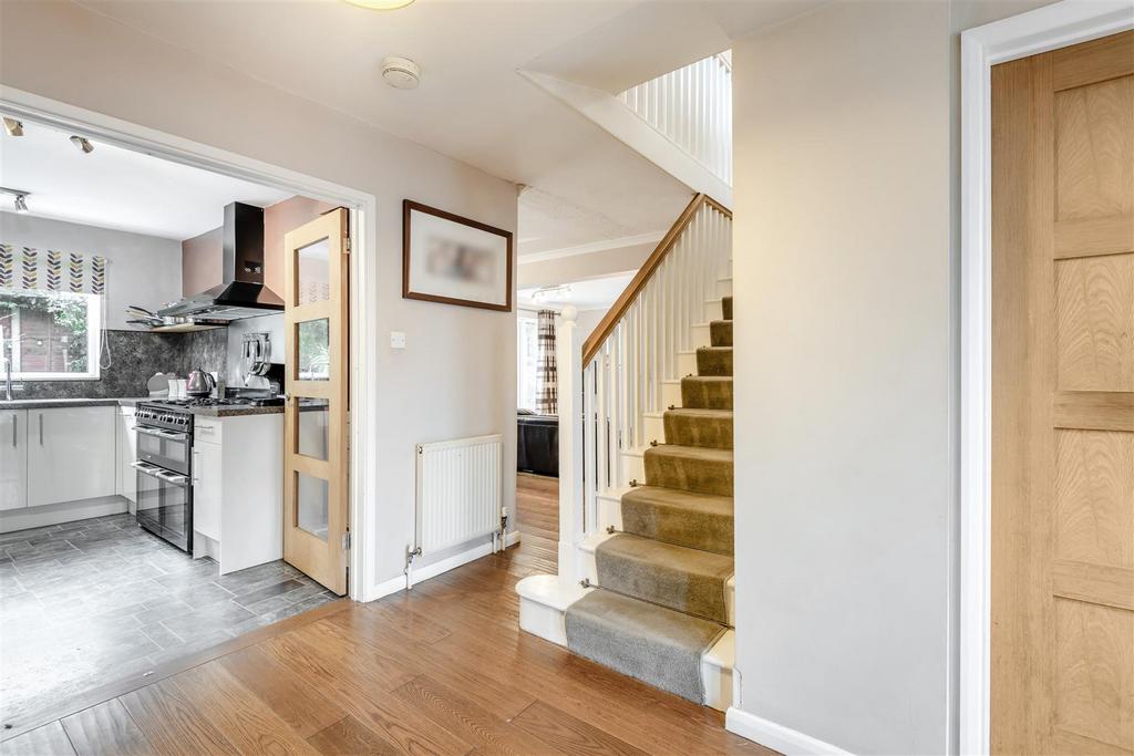 8680127-interior08.jpg