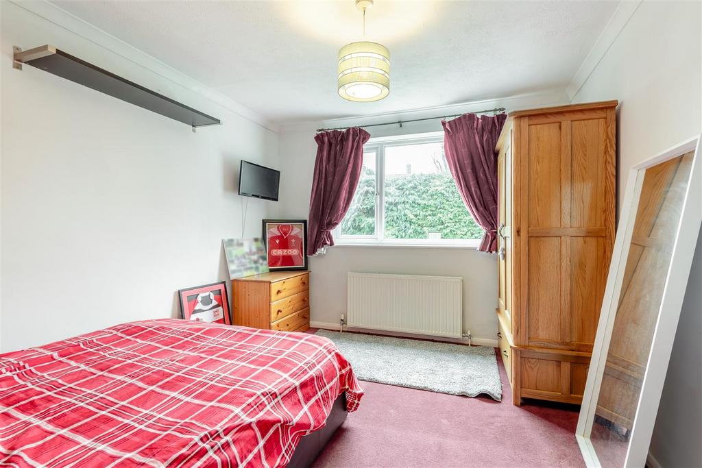 8680127-interior13.jpg