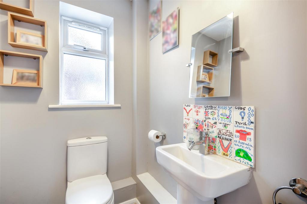 8680127-interior01.jpg