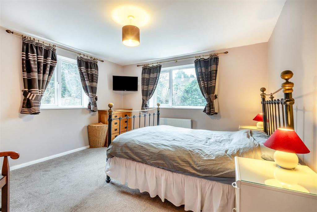 8680127-interior15.jpg