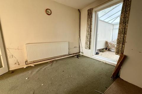 2 bedroom terraced house for sale, Darcy Close, Chippenham