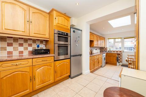 undefined, Waltham Road, Carshalton SM5