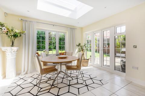 undefined, Aberdeen Way, Knaphill, Woking, Surrey, GU21