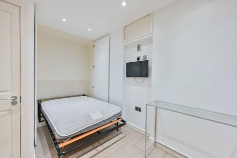undefined, Knightsbridge, Knightsbridge, London, SW1X