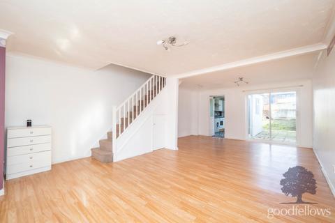 undefined, Belgrave Walk, Mitcham CR4