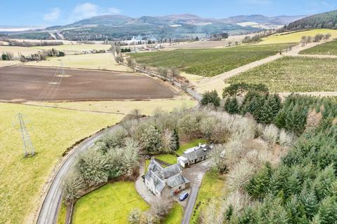4 bedroom detached house for sale, Stittenham Cottage, Alness, IV17