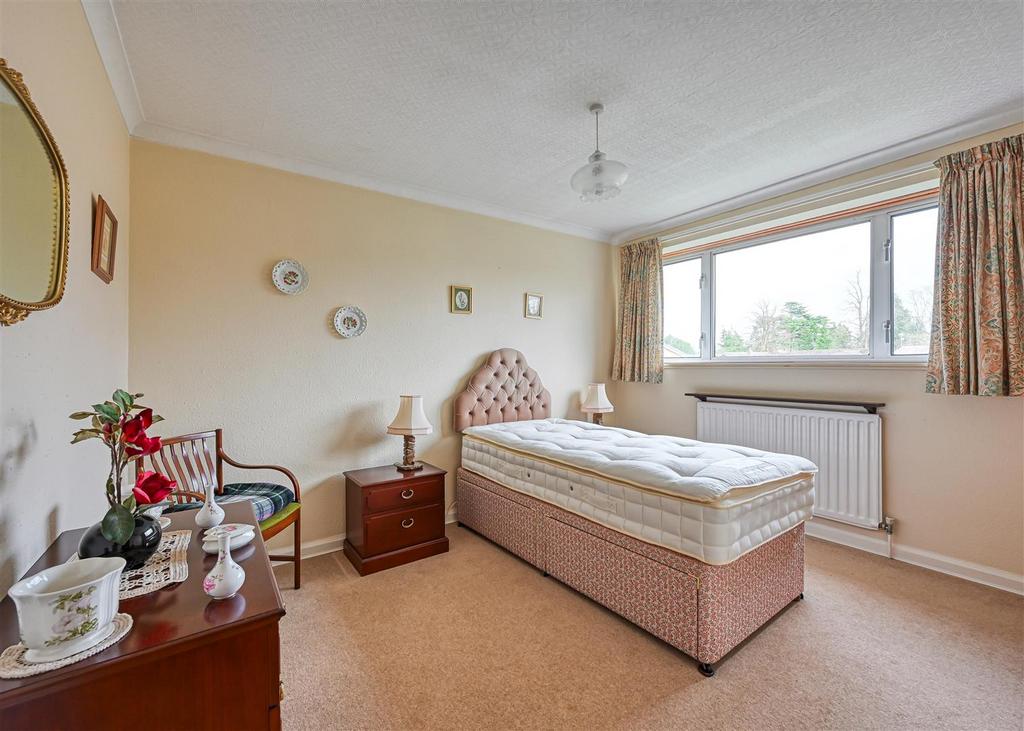 7 Leacote Drive-18.jpg