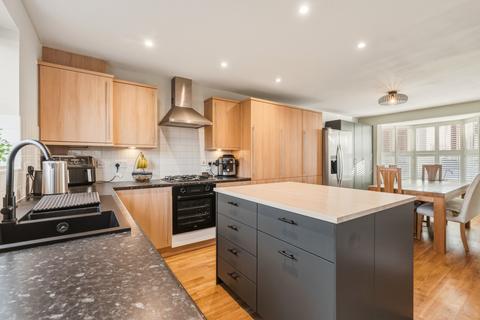 4 bedroom semi-detached house for sale, Wyndrell Close, Dunmow CM6