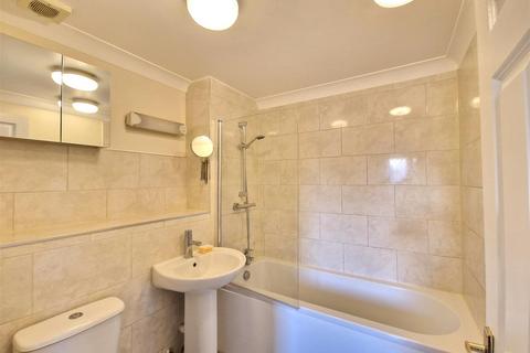 undefined, Kirbys Lane, Kent CT2