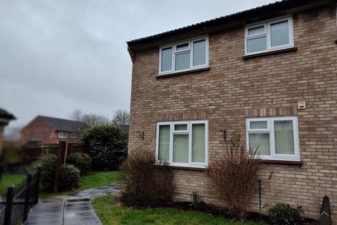 1 bedroom house to rent, Townsend Road, Kent ME6