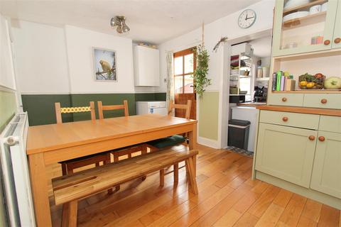 2 bedroom end of terrace house for sale, Clarence Road, Sutton SM1