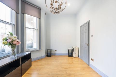 1 bedroom flat to rent, Warwick Road, Earls Court, London, SW5