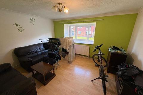 3 bedroom flat for sale, Knights Court, Canterbury Street, Salford