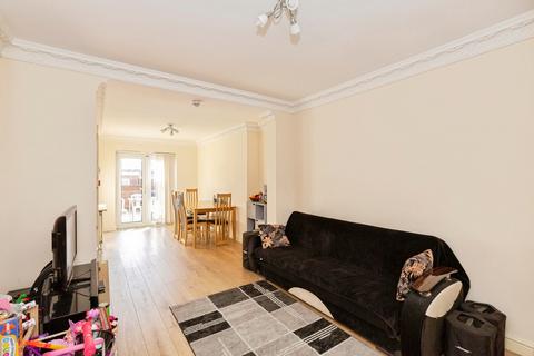 4 bedroom terraced house for sale, Loxford Lane, Ilford, IG1