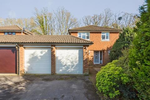 3 bedroom detached house for sale, Lashmere, Copthorne, Crawley