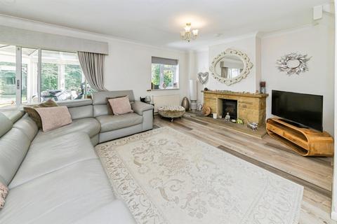 3 bedroom detached house for sale, Lashmere, Copthorne, Crawley