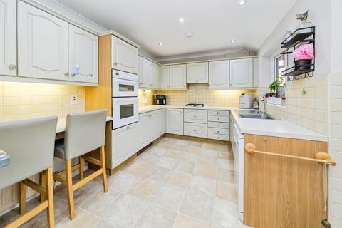3 bedroom detached house for sale, Lashmere, Copthorne, Crawley