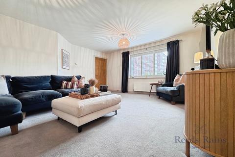4 bedroom detached house for sale, Laurels Farm Drive, Tadcaster LS24