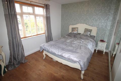 undefined, Front Lane, Upminster RM14