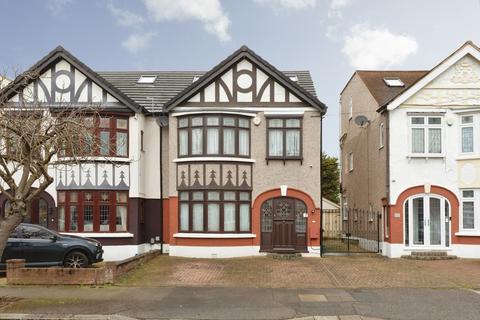 5 bedroom semi-detached house for sale, Beechwood Gardens, Ilford, IG5