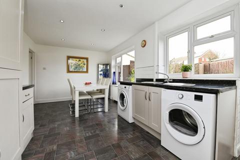 3 bedroom detached house for sale, Challis Lane, Braintree, Essex, CM7