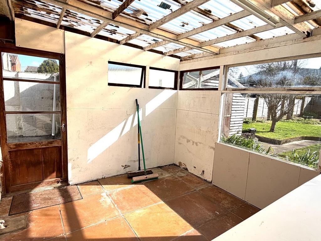 Utility Room.JPG
