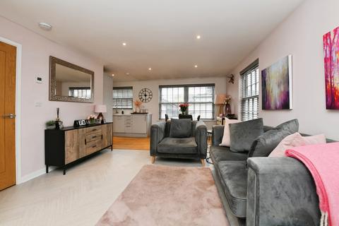 1 bedroom maisonette for sale, Coggeshall Road, Braintree, Essex, CM7