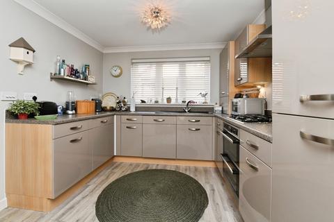 4 bedroom semi-detached house for sale, Pond View, Burnham-on-Crouch, Essex, CM0