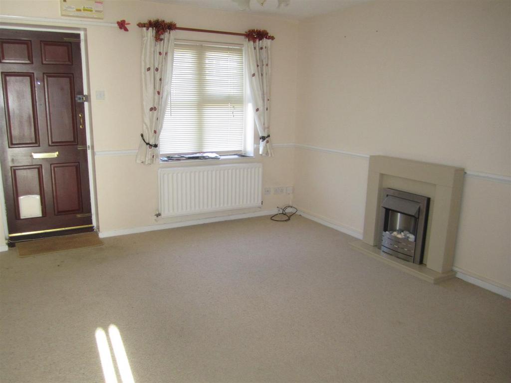 Sitting room when empty
