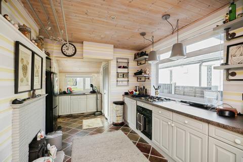 undefined, Pen Y Graig, Llanbedrog, Gwynedd, LL53