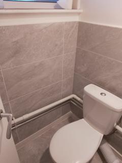 3 bedroom terraced house to rent, Aluric Close RM16