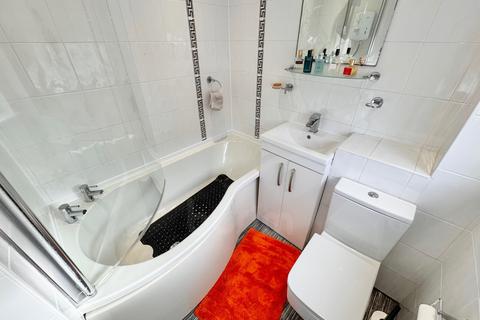 3 bedroom semi-detached house for sale, Herriot Avenue, Kilbirnie