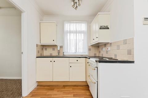 2 bedroom bungalow for sale, Bentley Avenue, Jaywick, Clacton-on-Sea, Essex, CO15