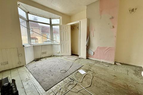 undefined, Swindon Road, Swindon