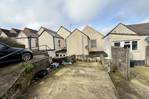 undefined, Swindon Road, Swindon