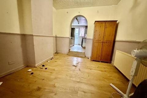 undefined, Swindon Road, Swindon